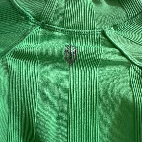 NWT free people movement- Size S -offside layer in Lime Zest - Picture 9 of 10